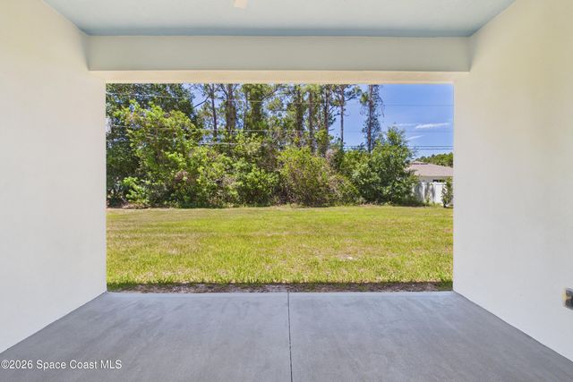 424 Krassner Drive NW, Palm Bay, FL 32907