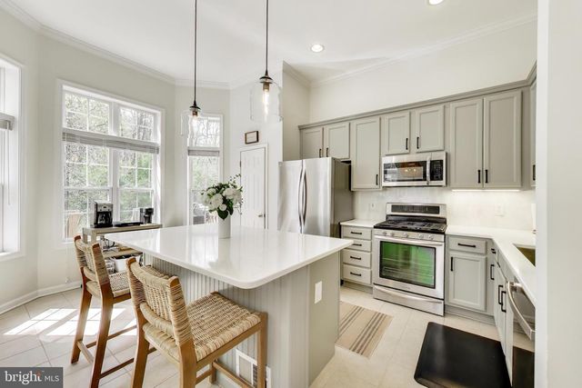 6008 MILL COVE CT, Burke, VA 22015