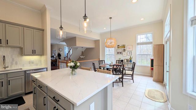 6008 MILL COVE CT, Burke, VA 22015