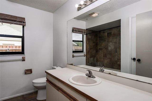 5012 WOODLAWN CIRCLE W, Palmetto, FL 34221