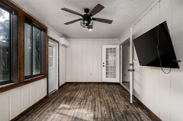 5012 WOODLAWN CIRCLE W, Palmetto, FL 34221