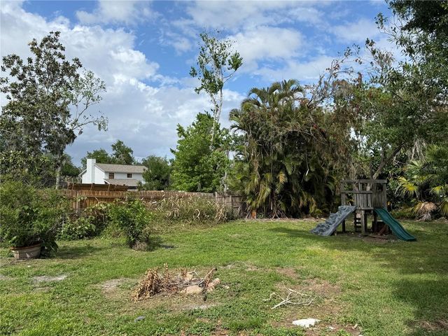 5012 WOODLAWN CIRCLE W, Palmetto, FL 34221