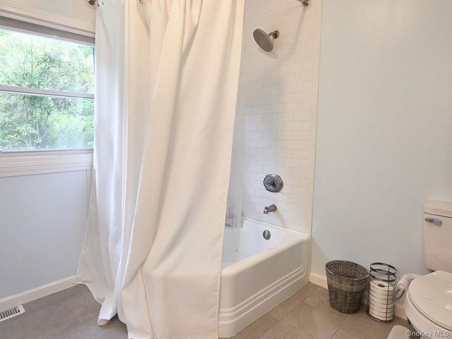 141 W Mombasha Road, Monroe, NY 10950