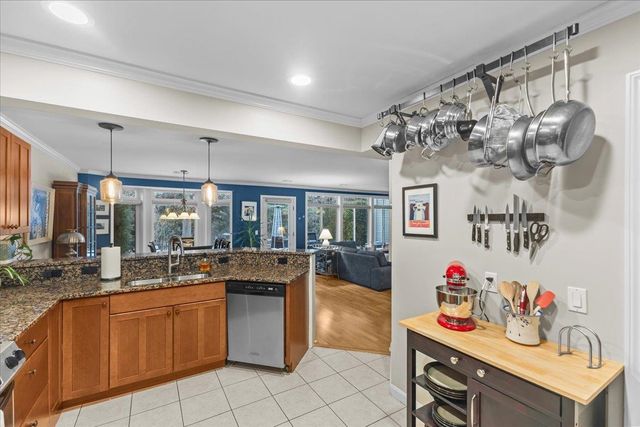 186 Hummingbird Lane, South Burlington, VT 05403