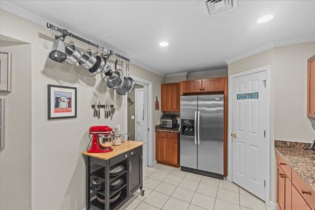 186 Hummingbird Lane, South Burlington, VT 05403