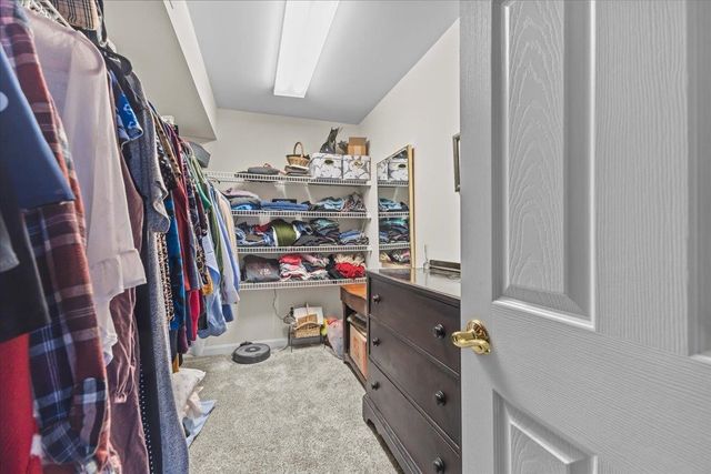 186 Hummingbird Lane, South Burlington, VT 05403