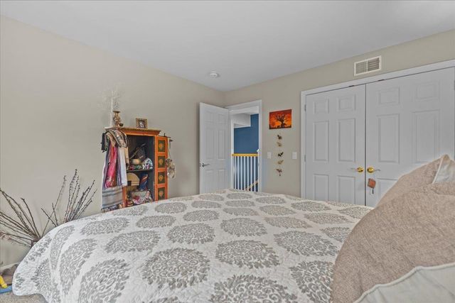 186 Hummingbird Lane, South Burlington, VT 05403