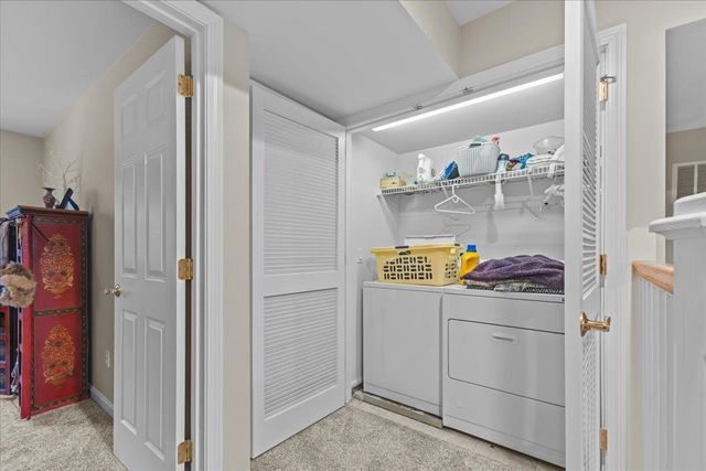 186 Hummingbird Lane, South Burlington, VT 05403