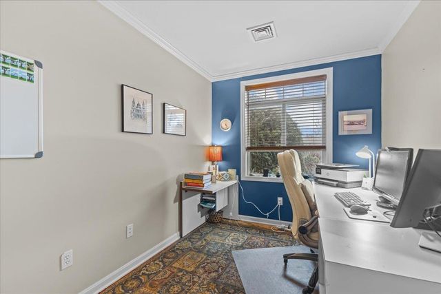 186 Hummingbird Lane, South Burlington, VT 05403