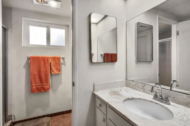 306 Ocean View Drive, Vista, CA 92084