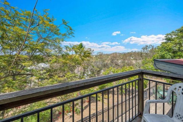 306 Ocean View Drive, Vista, CA 92084