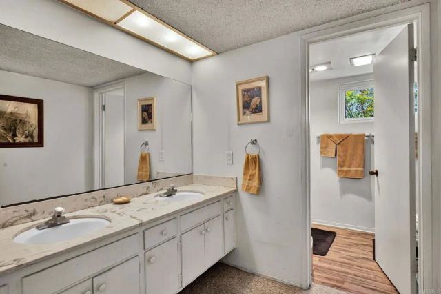 306 Ocean View Drive, Vista, CA 92084