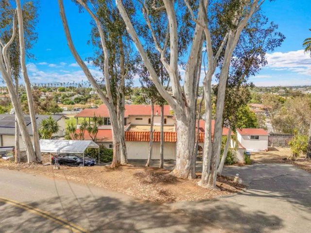 306 Ocean View Drive, Vista, CA 92084