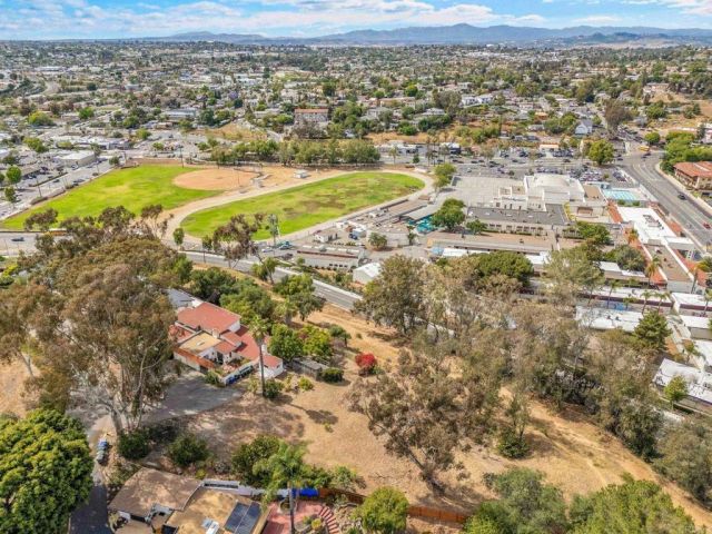 306 Ocean View Drive, Vista, CA 92084