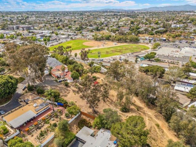 306 Ocean View Drive, Vista, CA 92084