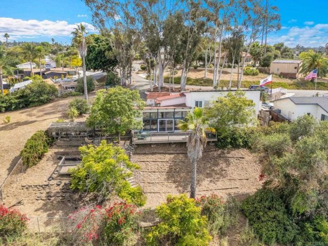 306 Ocean View Drive, Vista, CA 92084