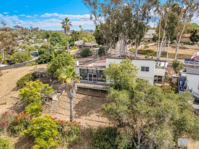 306 Ocean View Drive, Vista, CA 92084