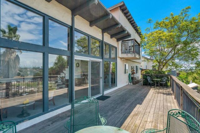 306 Ocean View Drive, Vista, CA 92084