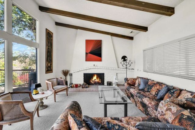 306 Ocean View Drive, Vista, CA 92084