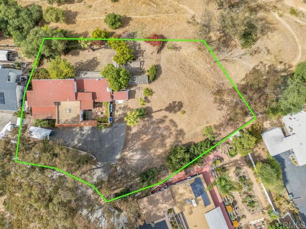 306 Ocean View Drive, Vista, CA 92084