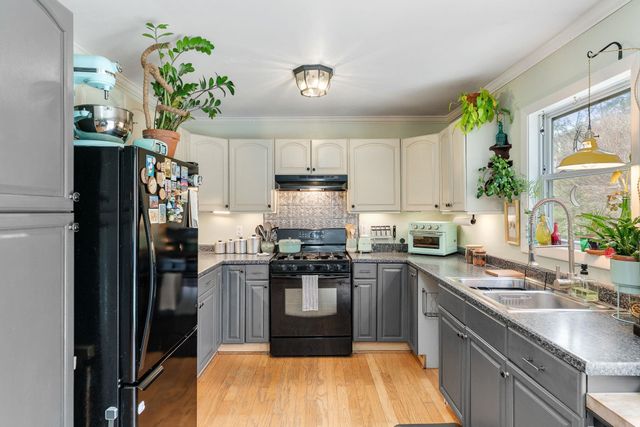 53 Sandhill Road, Fairfax, VT 05454