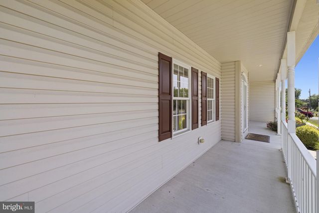 690 GRANT DR, Gettysburg, PA 17325
