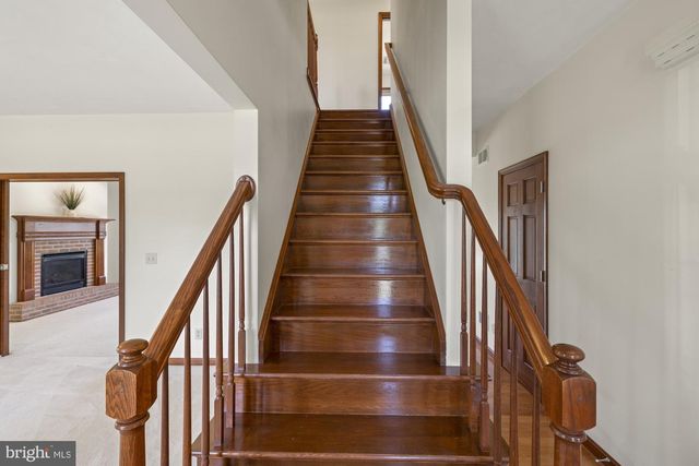 690 GRANT DR, Gettysburg, PA 17325