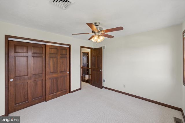 690 GRANT DR, Gettysburg, PA 17325
