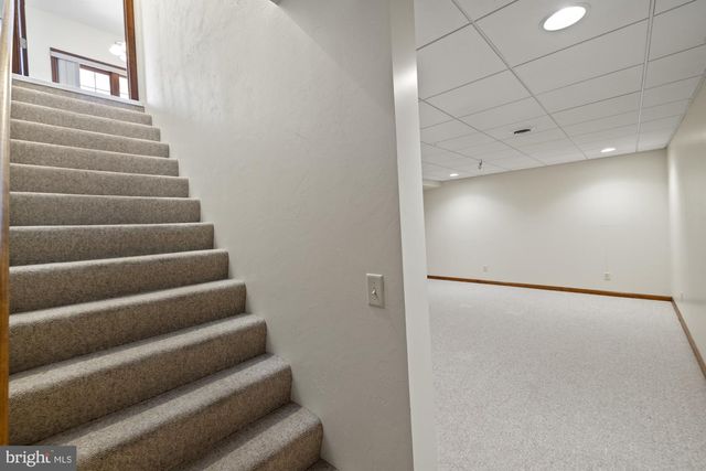 690 GRANT DR, Gettysburg, PA 17325