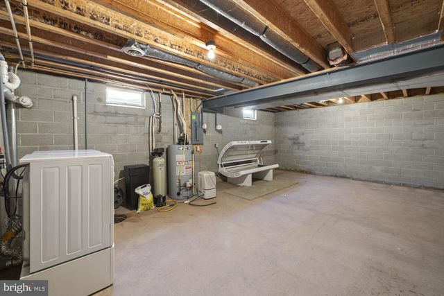 690 GRANT DR, Gettysburg, PA 17325