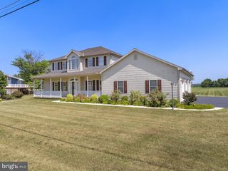 690 GRANT DR, Gettysburg, PA 17325