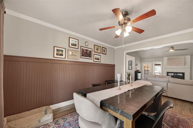 1925 Winding Creek Drive, Pearland, TX 77581