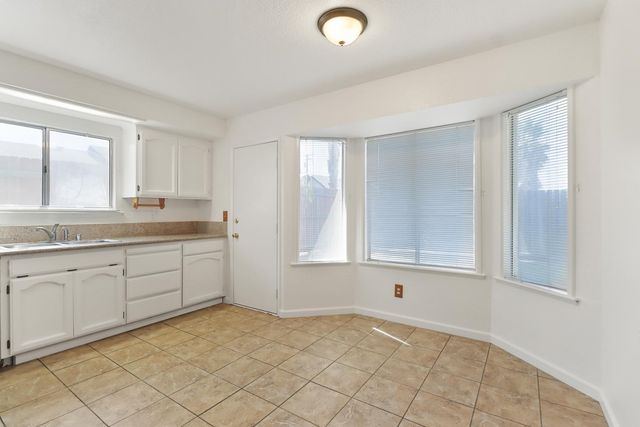 518 Jamie Ct, Rio Linda, CA 95673