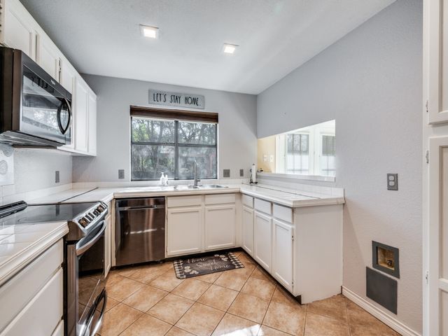 2104 Cold Springs Drive, Arlington, TX 76017