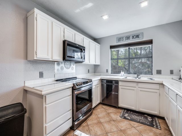 2104 Cold Springs Drive, Arlington, TX 76017