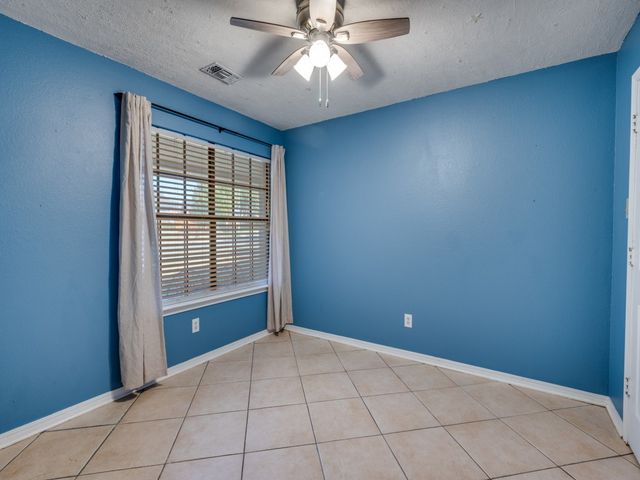 2104 Cold Springs Drive, Arlington, TX 76017