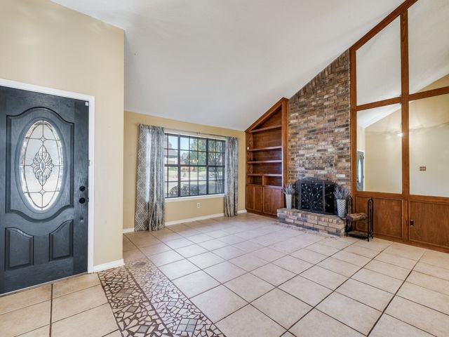 2104 Cold Springs Drive, Arlington, TX 76017