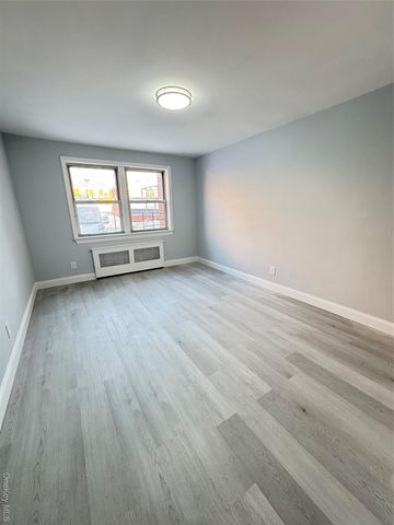 138-35 Jewel Ave. 1B, Flushing, NY 11367