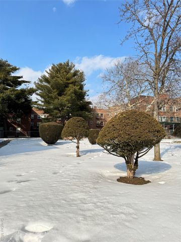 138-35 Jewel Ave. 1B, Flushing, NY 11367