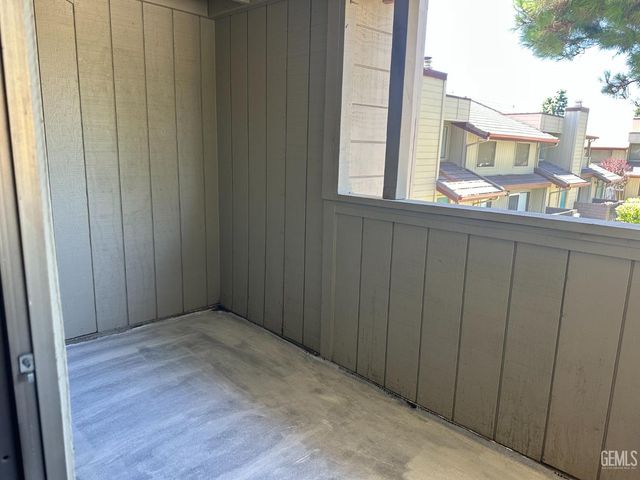 4301 California Avenue 1, Bakersfield, CA 93309