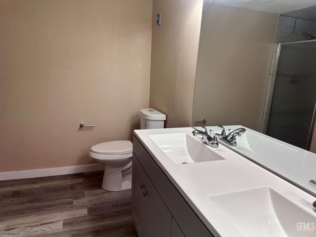 4301 California Avenue 1, Bakersfield, CA 93309