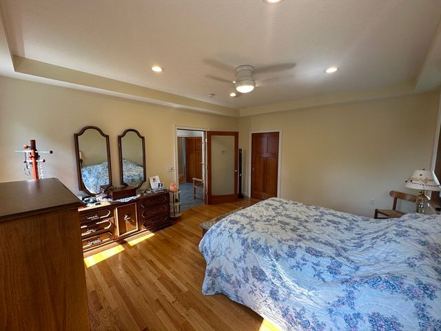 139 Blanchard St, Chicopee, MA 01020