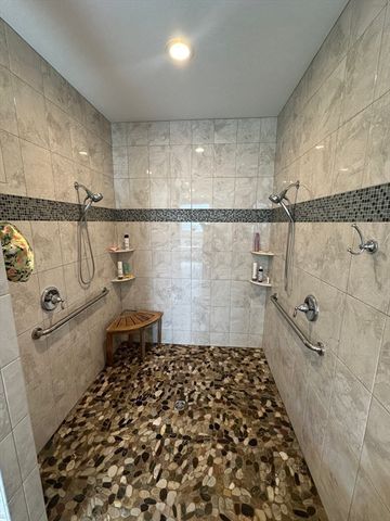 139 Blanchard St, Chicopee, MA 01020