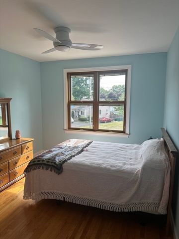 139 Blanchard St, Chicopee, MA 01020