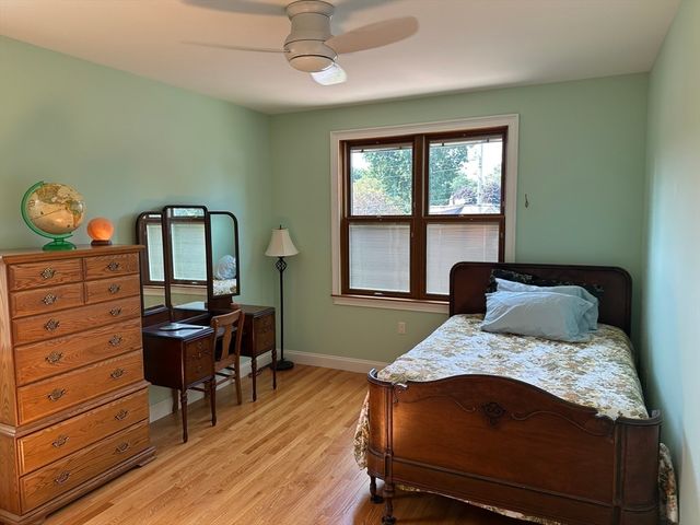 139 Blanchard St, Chicopee, MA 01020