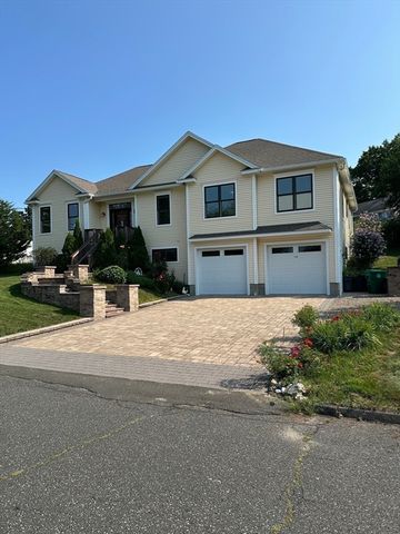 139 Blanchard St, Chicopee, MA 01020