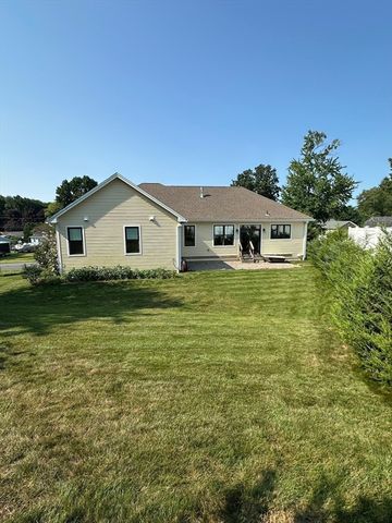 139 Blanchard St, Chicopee, MA 01020