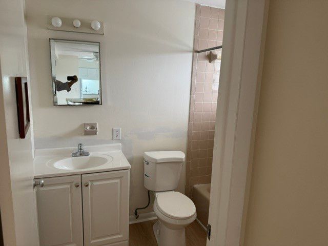 808 22nd Street 8, Vero Beach, FL 32960
