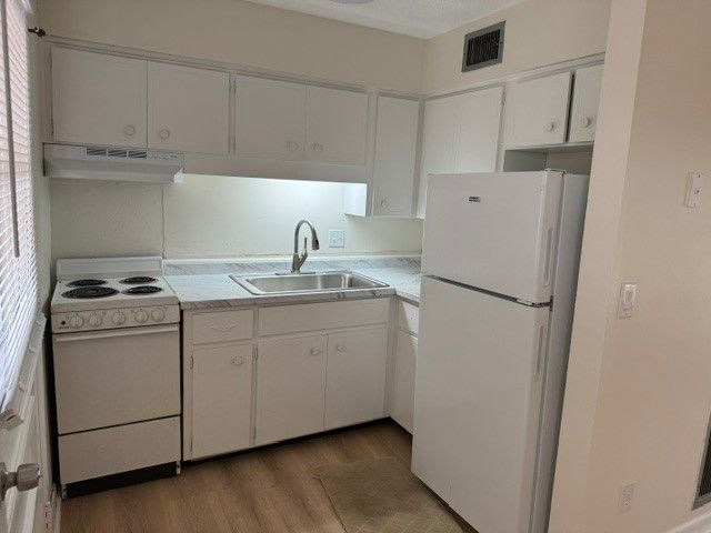 808 22nd Street 8, Vero Beach, FL 32960