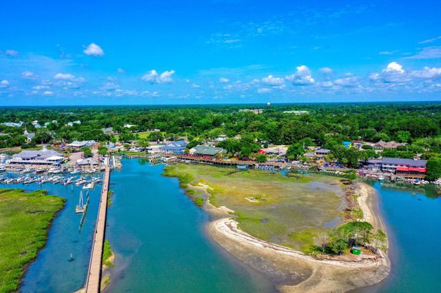 109 Easy St., Murrells Inlet, SC 29576